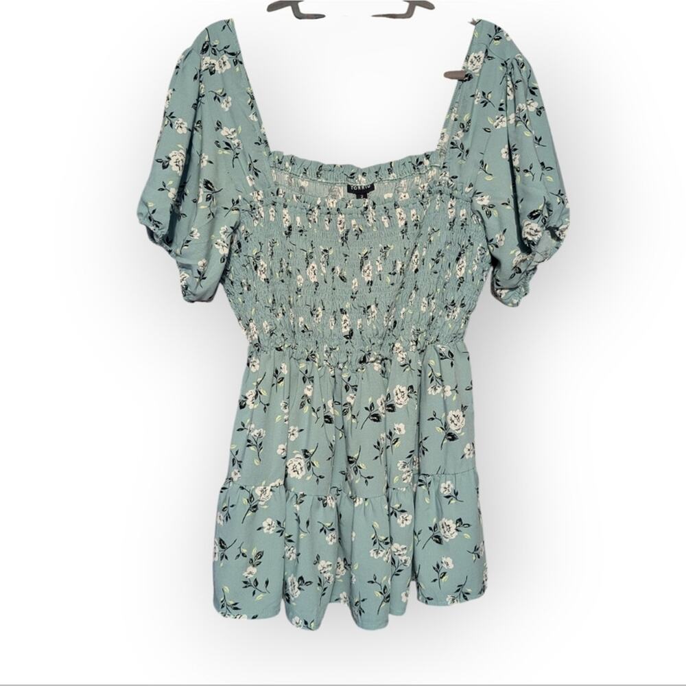 Smocked Puff Sleeve Floral Top - Mint Green